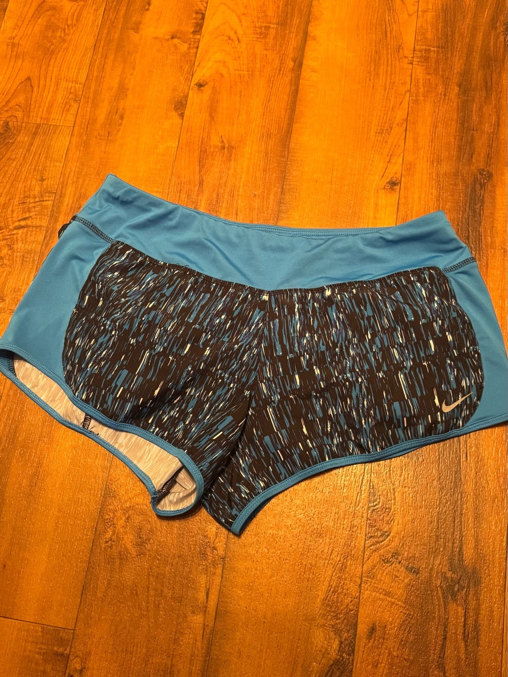 Women’s Nike Blue & Black Patterned Dri fit Lined Athletic Shorts Large